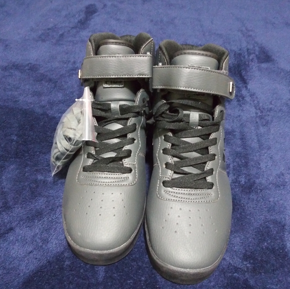 Fila Other - NWOB Fila Tennis Shoe